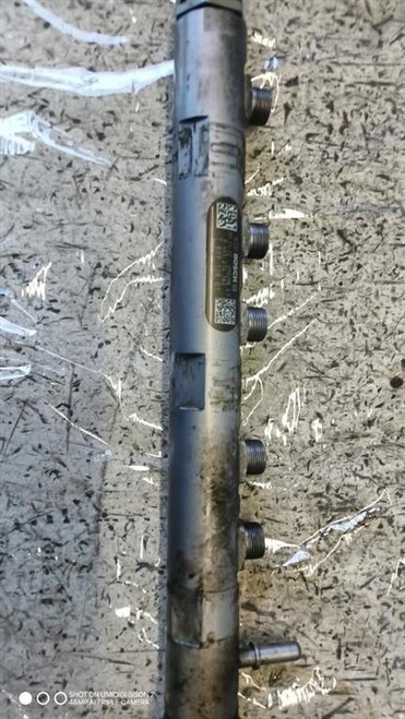 BMW SERIE 1 «E87» BERLINA (2005) SCARICO E INIEZIONE DISTRIBUTORE CARBURANTE (FLAUTO) USATO Da 2007 A 2012 [[279929]]