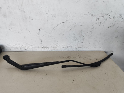 LAND ROVER DISCOVERY «V» SPORT (2019) CRISTALLI BRACCIO TERGICRISTALLO PARABREZZA DX. USATO Da 2019 in poi [[280023]]