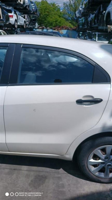 KIA RIO «III» (2012) LAMIERATI ESTERNI PORTA POST. SX. USATO Da 2011 A 2014 [[280387]]