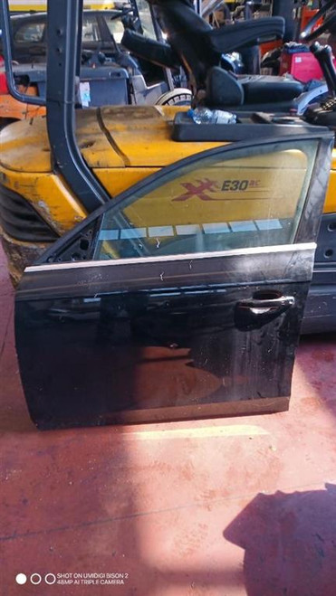 AUDI A4 «8K5» AVANT (2008) LAMIERATI ESTERNI PORTA ANT. SX. USATO Da 2008 A 2012 [[280211]]