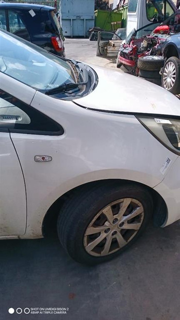 KIA RIO «III» (2012) LAMIERATI ESTERNI PARAFANGO ANT. DX. USATO Da 2011 A 2014 [[280393]]