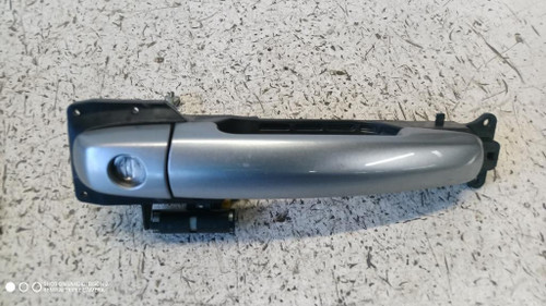 FIAT SEDICI (2006) LAMIERATI ESTERNI MANIGLIA PORTA EST. ANT. SX. USATO Da 2009 A 2014 [[280412]]