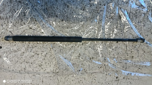 FIAT PUNTO EVO (2010) LAMIERATI ESTERNI AMMORTIZZATORE PORTELLO POST. SX. USATO Da 2009 A 2011 [[280581]]