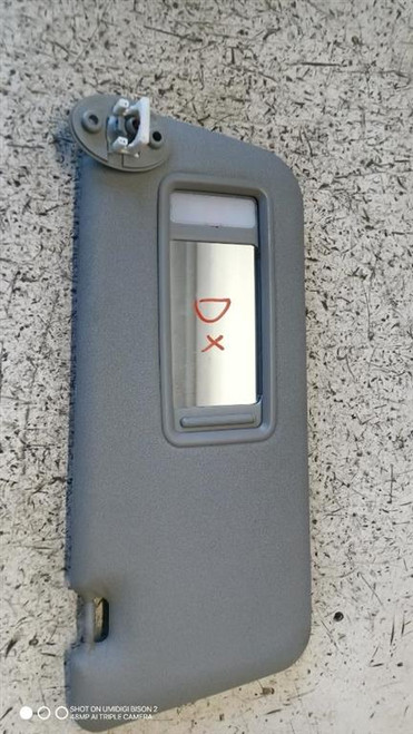 TOYOTA RAV 4 «II» (2000) ALLESTIMENTI INTERNI PANNELLO PARASOLE DX. USATO Da 2001 A 2005 [[280631]]