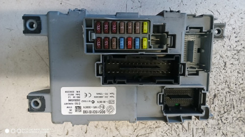 FIAT 500 «II» (2008) ALLESTIMENTI INTERNI COMPUTER DI BORDO USATO Da 2012 A 2015 [[280700]]