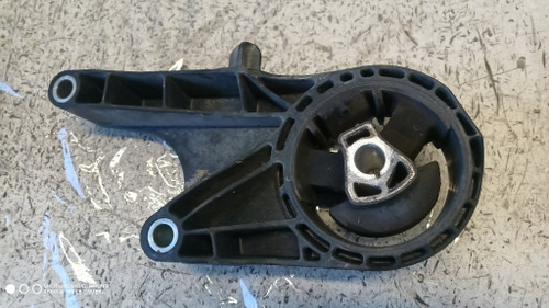 OPEL ASTRA «J» SW (2012) MOTORE SUPPORTO GOMMA MOTORE (LATO CAMBIO ANT.) USATO Da 2014 in poi [[281103]]