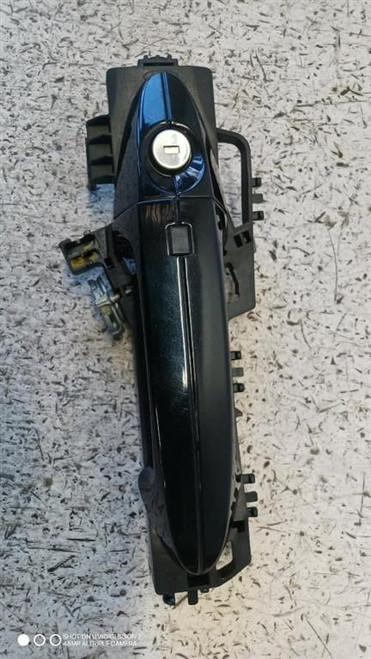 FORD FIESTA «VI» (2008) LAMIERATI ESTERNI MANIGLIA PORTA EST. ANT. SX. USATO Da 2010 A 2012 [[281480]]