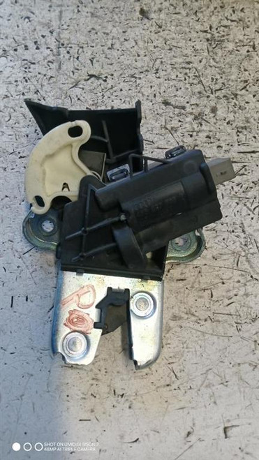 VOLKSWAGEN PASSAT CC (2008) LAMIERATI ESTERNI SERRATURA PORTELLO POST. USATO Da 2008 A 2010 [[281421]]