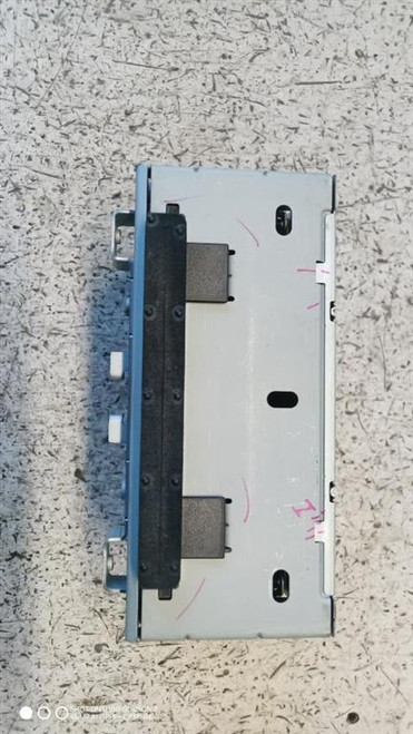 FORD FIESTA «VI» (2008) ALLESTIMENTI INTERNI UNITÀ AUTORADIO USATO Da 2010 A 2012 [[281510]]