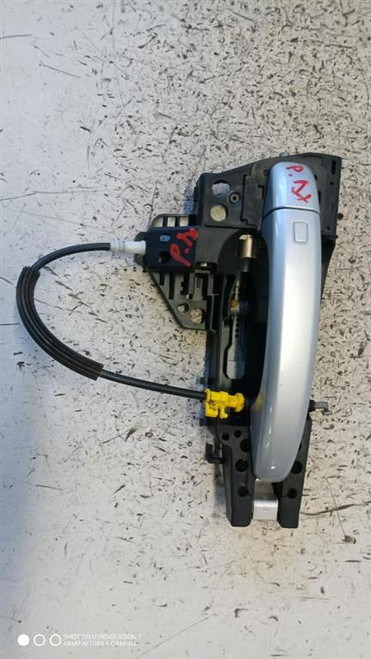 AUDI A4 «8K2» (2008) LAMIERATI ESTERNI MANIGLIA PORTA EST. POST. DX. USATO Da 2007 A 2012 [[281651]]