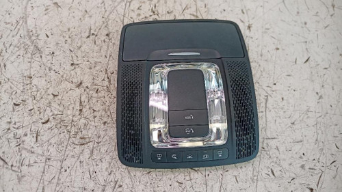 MERCEDES CLASSE A «W177» (2018) ALLESTIMENTI INTERNI LUCE DI CORTESIA ABITACOLO (ANT.) USATO Da 2018 in poi [[232874]]