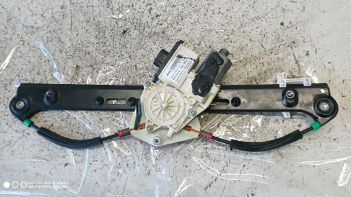 BMW X3 «E83» (2004) CRISTALLI ALZACRISTALLO PORTA POST. SX. USATO Da 2007 in poi [[281962]]