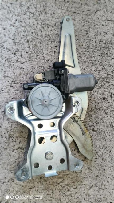 FIAT SEDICI (2006) CRISTALLI ALZACRISTALLO PORTA POST. DX. USATO Da 2009 A 2014 [[282250]]