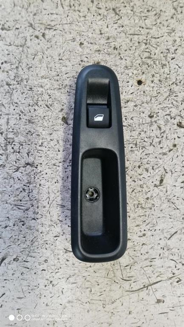 CITROEN C3 «III» (2016) IMPIANTO ELETTRICO INTERRUTTORE ALZACRISTALLI POST. DX. USATO Da 2018 A 2020 [[282297]]