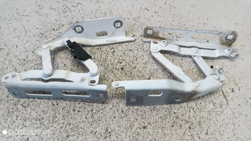 MERCEDES CLASSE GLE «C167»COUPÉ (2019) LAMIERATI ESTERNI CERNIERA COFANO ANT. SX. USATO Da 2020 A 2023 [[282322]]