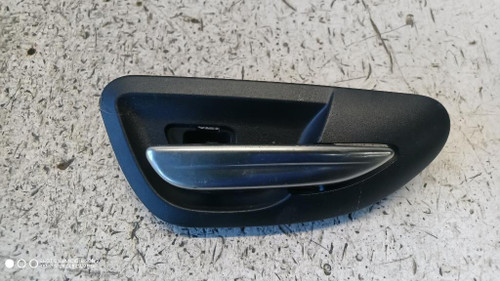 LANCIA YPSILON «III» (2011) ALLESTIMENTI INTERNI MANIGLIA PORTA INT. POST. DX. USATO [[282389]]