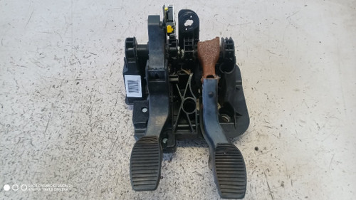 FIAT PANDA «III» (2012) IMPIANTO FRENANTE GRUPPO PEDALIERA (FRENO-FRIZIONE) ANT. USATO Da 2015 A 2020 [[282634]]