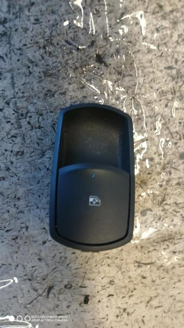 OPEL CORSA «D» (2007) IMPIANTO ELETTRICO INTERRUTTORE ALZACRISTALLI ANT. DX. USATO Da 2009 A 2010 [[282743]]