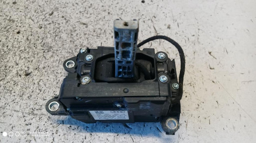 AUDI Q5 «FYB» (2016) CAMBIO E TRASMISSIONE COMANDO CAMBIO USATO Da 2016 A 2020 [[283726]]