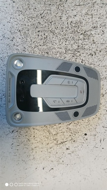 AUDI Q5 «FYB» (2016) ALLESTIMENTI INTERNI LUCE DI CORTESIA ABITACOLO (ANT.) USATO Da 2016 A 2020 [[283738]]