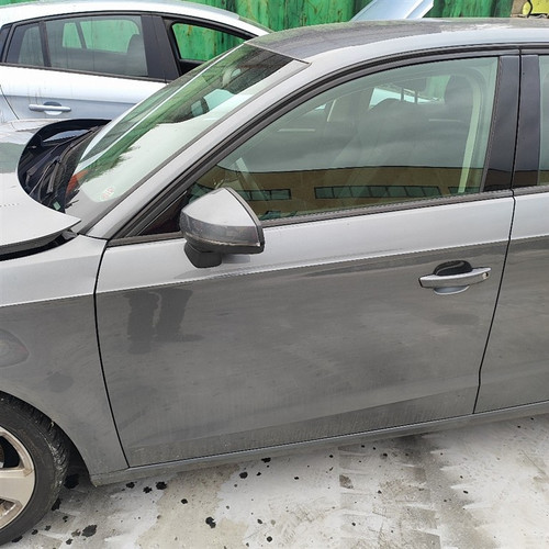 AUDI A3 «8VA» SPORTBACK (2012) LAMIERATI ESTERNI PORTA ANT. SX. USATO Da 2012 A 2015 [[283901]]
