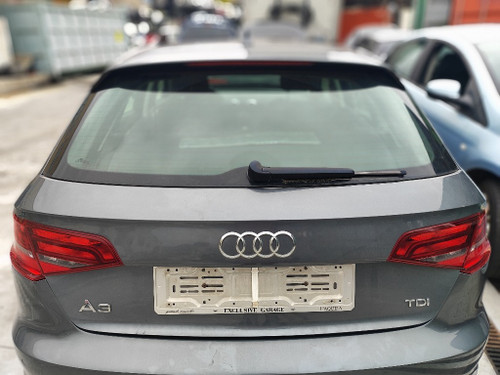 AUDI A3 «8VA» SPORTBACK (2012) LAMIERATI ESTERNI PORTELLO POST. USATO Da 2012 A 2015 [[283905]]