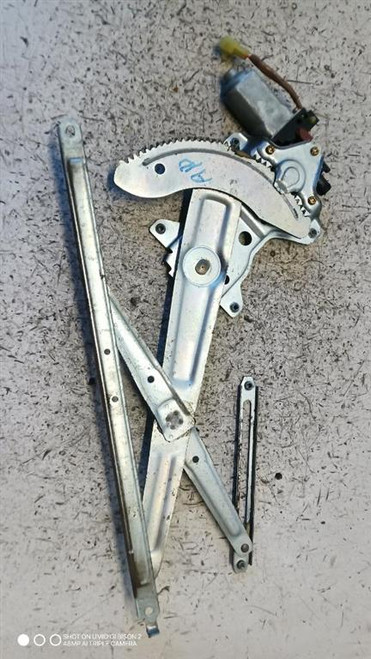 DAIHATSU TERIOS «I» (1997) CRISTALLI ALZACRISTALLO PORTA ANT. DX. USATO Da 2000 A 2006 [[284254]]