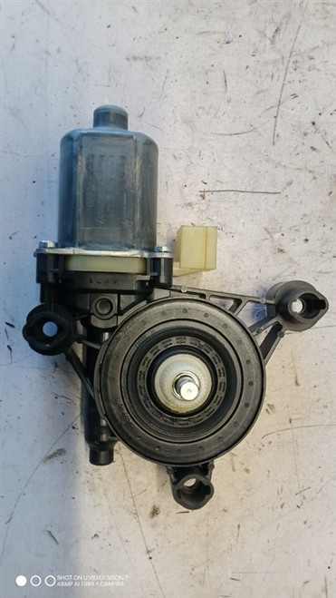 AUDI A3 «8VA» SPORTBACK (2012) CRISTALLI MOTORINO ALZACRISTALLO PORTA ANT. DX. USATO Da 2012 A 2015 [[284708]]