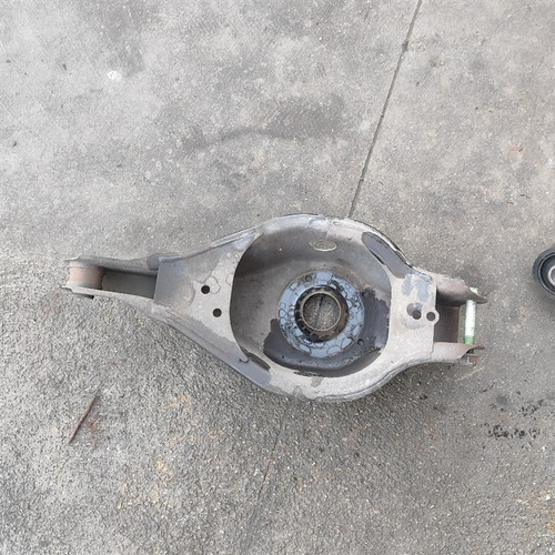 NISSAN QASHQAI «III» (2021) ASSALE BRACCIO OSCILLANTE (POST.INF.) POST. DX. USATO Da 2021 in poi [[284807]]