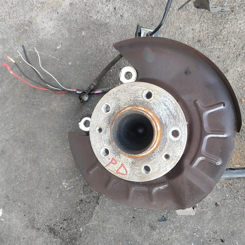 NISSAN QASHQAI «III» (2021) ASSALE FUSELLO RUOTA POST. DX. USATO Da 2021 in poi [[284810]]