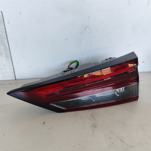 NISSAN QASHQAI «III» (2021) FANALERIA FANALE INT. POST. DX. USATO Da 2021 in poi [[284851]]