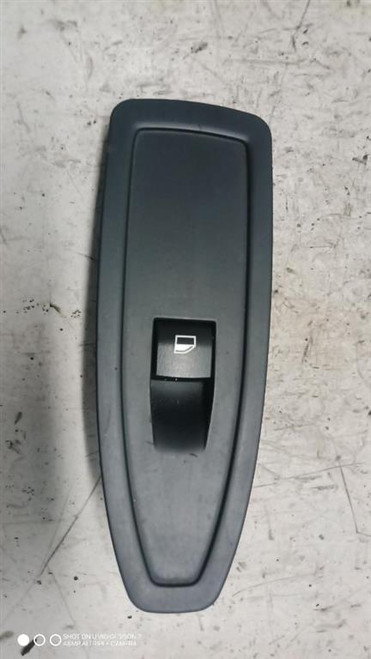 BMW SERIE 1 «F20» BERLINA (2015) IMPIANTO ELETTRICO INTERRUTTORE ALZACRISTALLI ANT. DX. USATO Da 2015 in poi [[285079]]