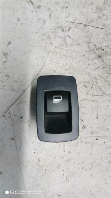 BMW SERIE 1 «F20» BERLINA (2015) IMPIANTO ELETTRICO INTERRUTTORE ALZACRISTALLI POST. SX. USATO Da 2015 in poi [[285083]]