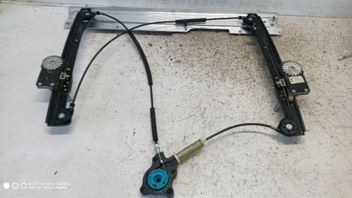 MINI MINI COOPER «R56» (2007) CRISTALLI ALZACRISTALLO PORTA ANT. DX. USATO Da 2009 in poi [[285212]]