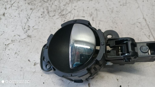 MINI MINI COOPER «R56» (2007) ALLESTIMENTI INTERNI MANIGLIA PORTA INT. ANT. DX. USATO Da 2009 in poi [[285228]]