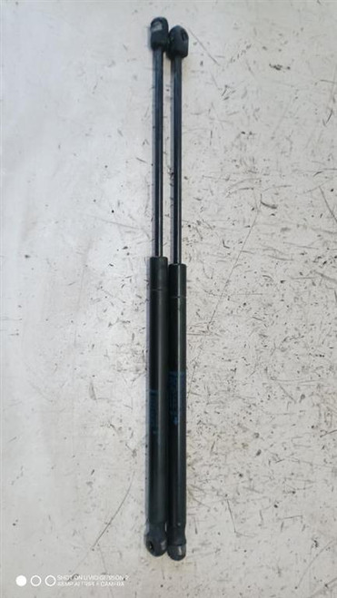 MINI MINI COOPER «R56» (2007) LAMIERATI ESTERNI AMMORTIZZATORE PORTELLO POST. SX. USATO Da 2009 in poi [[285231]]