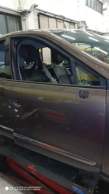 RENAULT SCÉNIC «III» X-MOD (2012) LAMIERATI ESTERNI PORTA ANT. DX. USATO Da 2011 A 2011 [[285289]]