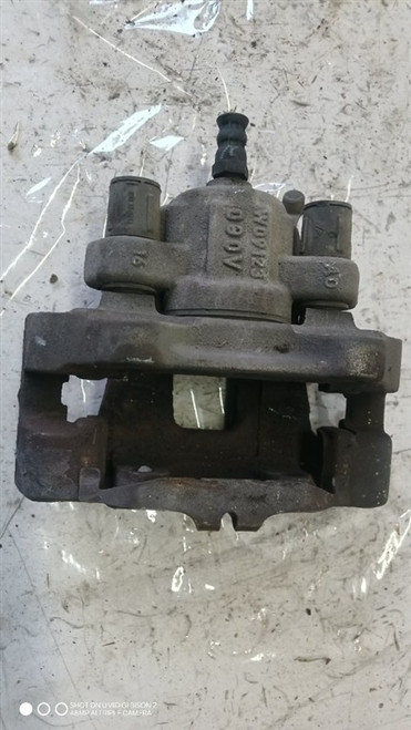 BMW SERIE 1 «F20» BERLINA (2015) IMPIANTO FRENANTE PINZA FRENO POST. DX. USATO Da 2015 in poi [[285334]]