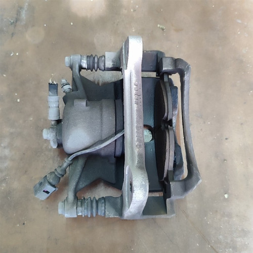 AUDI A3 «8VF» SPORTBACK (2016) IMPIANTO FRENANTE PINZA FRENO ANT. DX. USATO Da 2016 A 2018 [[285708]]