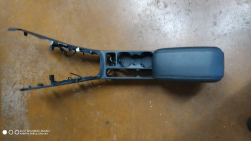 FORD FIESTA «VII» (2017) ALLESTIMENTI INTERNI CONSOLE CENTRALE USATO Da 2017 A 2021 [[285954]]