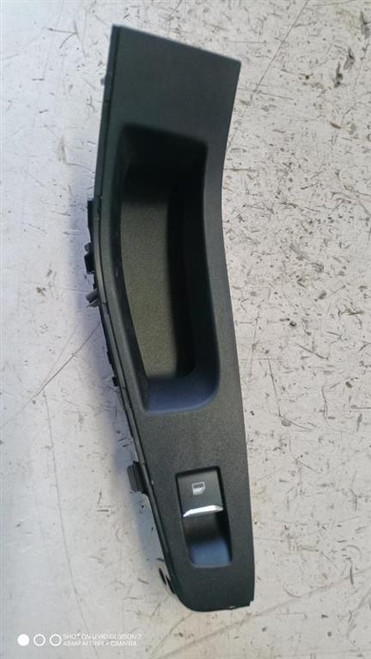 FORD FIESTA «VII» (2017) IMPIANTO ELETTRICO INTERRUTTORE ALZACRISTALLI POST. SX. USATO Da 2017 A 2021 [[285970]]
