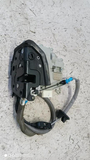 AUDI A3 «8VF» SPORTBACK (2016) LAMIERATI ESTERNI SERRATURA PORTA POST. SX. USATO Da 2016 A 2017 [[286001]]