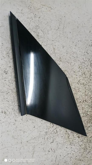 PEUGEOT 2008 «II» (2020) CRISTALLI CRISTALLO FISSO PARAFANGO POST. DX. USATO Da 2019 A 2023 [[286106]]