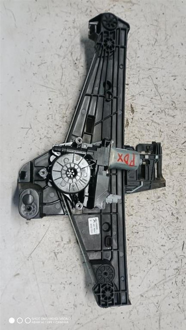 PEUGEOT 2008 «II» (2020) CRISTALLI ALZACRISTALLO PORTA POST. DX. USATO Da 2019 A 2023 [[286105]]