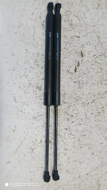 PEUGEOT 2008 «II» (2020) LAMIERATI ESTERNI AMMORTIZZATORE PORTELLO POST. DX. USATO Da 2019 A 2023 [[286111]]