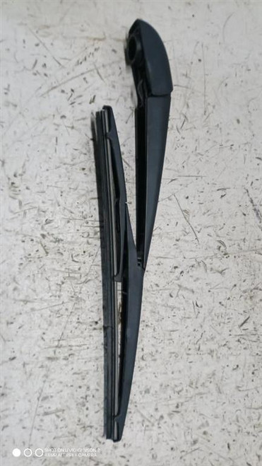TOYOTA AYGO «II» (2014) CRISTALLI BRACCIO TERGILUNOTTO USATO Da 2014 A 2018 [[286204]]