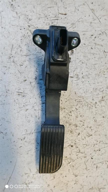 TOYOTA AYGO «II» (2014) SCARICO E INIEZIONE PEDALE ACCELERATORE USATO Da 2014 A 2018 [[286247]]