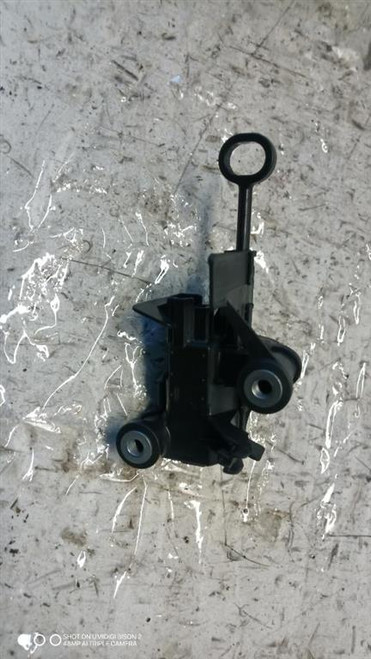 TOYOTA AYGO «II» (2014) LAMIERATI ESTERNI DISPOSITIVO ELETTRICO SPORTELLO CARBURANTE USATO [[286259]]