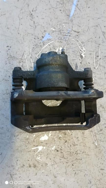 TOYOTA AYGO «II» (2014) IMPIANTO FRENANTE PINZA FRENO ANT. DX. USATO Da 2014 A 2018 [[286300]]