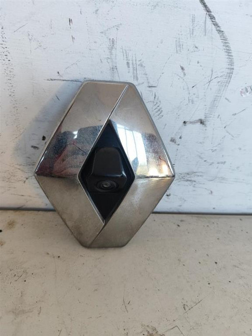 RENAULT CLIO «V» (2019) LAMIERATI ESTERNI TELECAMERA POST. USATO Da 2019 A 2023 [[284886]]